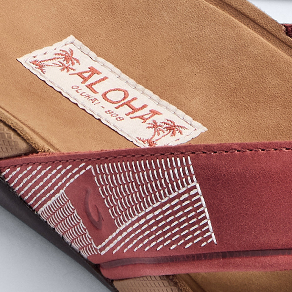 Tuahine  -  Red Ochre / Tan